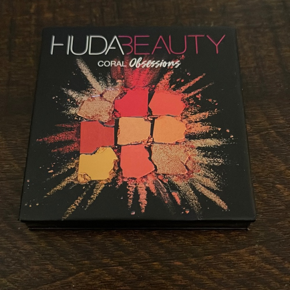 Huda Beauty Eyeshadow